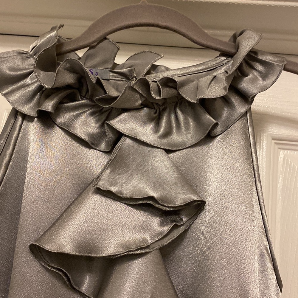 SILVER SLEEVELESS BLOUSE - Picture 2 of 7